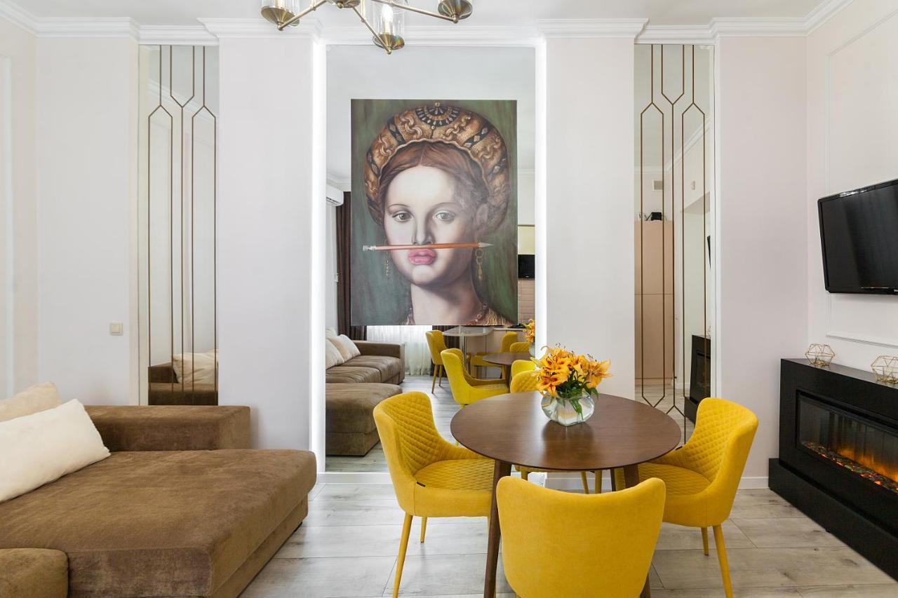 Avangard DeLuxe Art Apartment Lviv Bagian luar foto